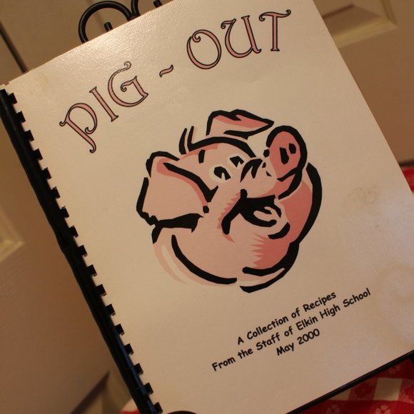 PIG OUT ELKIN NC. HIGH SCHOOL COOK BOOK  VINTAGE RARE - Picture 14 of 16